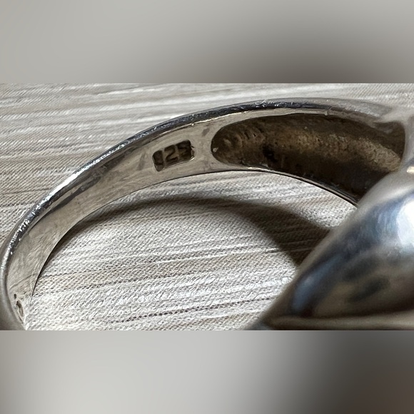 Vintage Designer Signed MWS Sterling Silver Abstract Modernist Ring, Size 8.5 - Picture 7 of 11